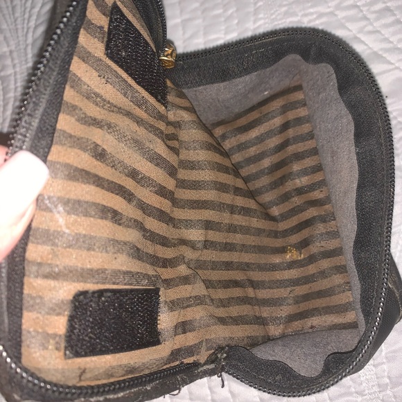 Authentic Fendi vintage pouch w/ dust bag - Picture 6 of 13